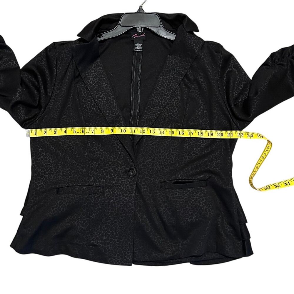 Torrid Black Leopard Jacquard  Blazer Size 1 (14-16) - Picture 9 of 10